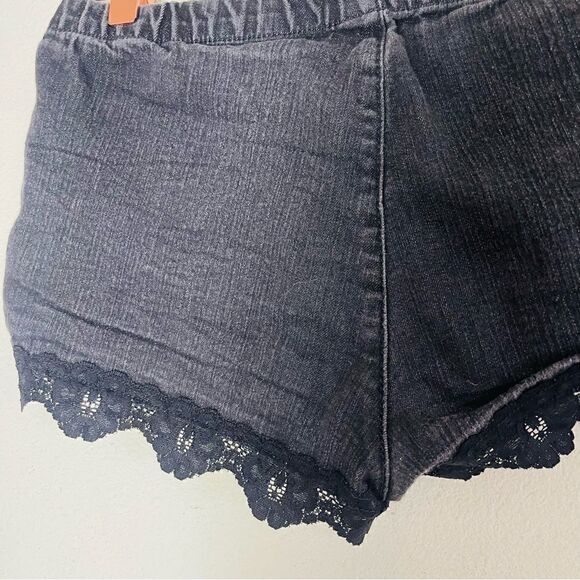 EUC ANGL Aphrodite Black Lace Trim Denim Shorts Small - Picture 2 of 5